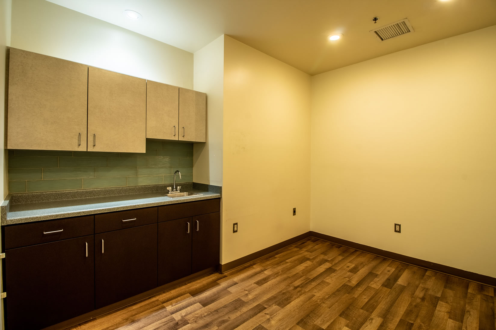 Farmington Commercial Properties For Sale