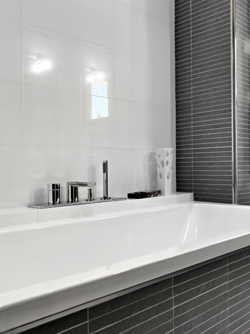 Can You Refinish an Acrylic Bathtub? FAQs by JBRM