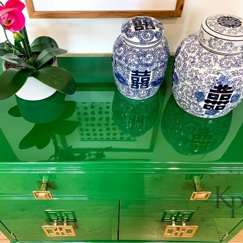 The Glossy Furniture Guide